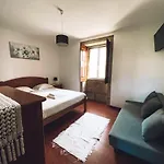 Casa Da Tanquinha * Beiral do Lima